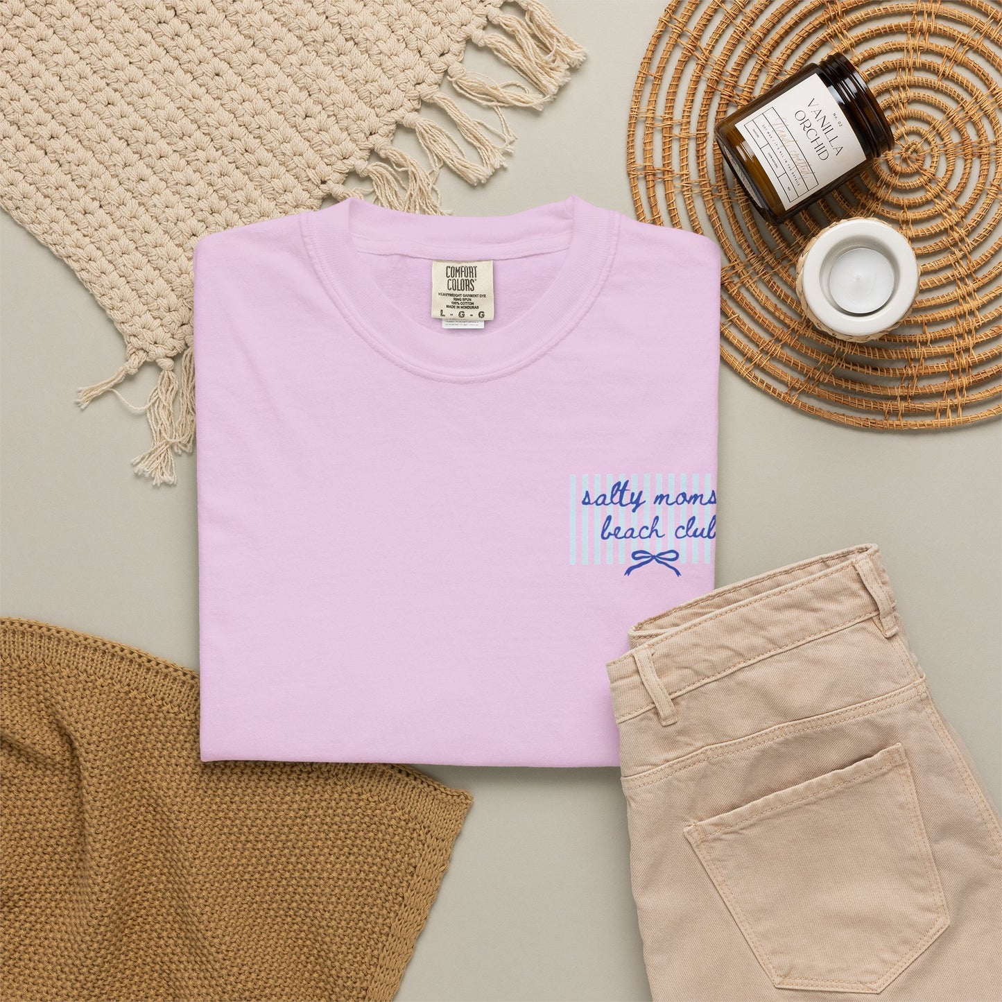 Pocket Script T‑Shirt — "Salty Moms Beach Club" Minimal Graphic Tee
