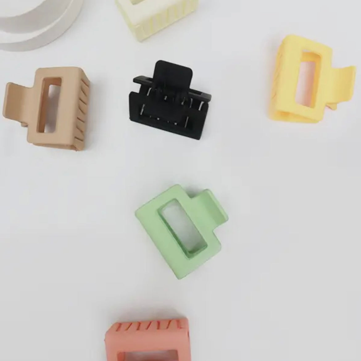 Small Matte Rectangle Hair Claw (2pk.)