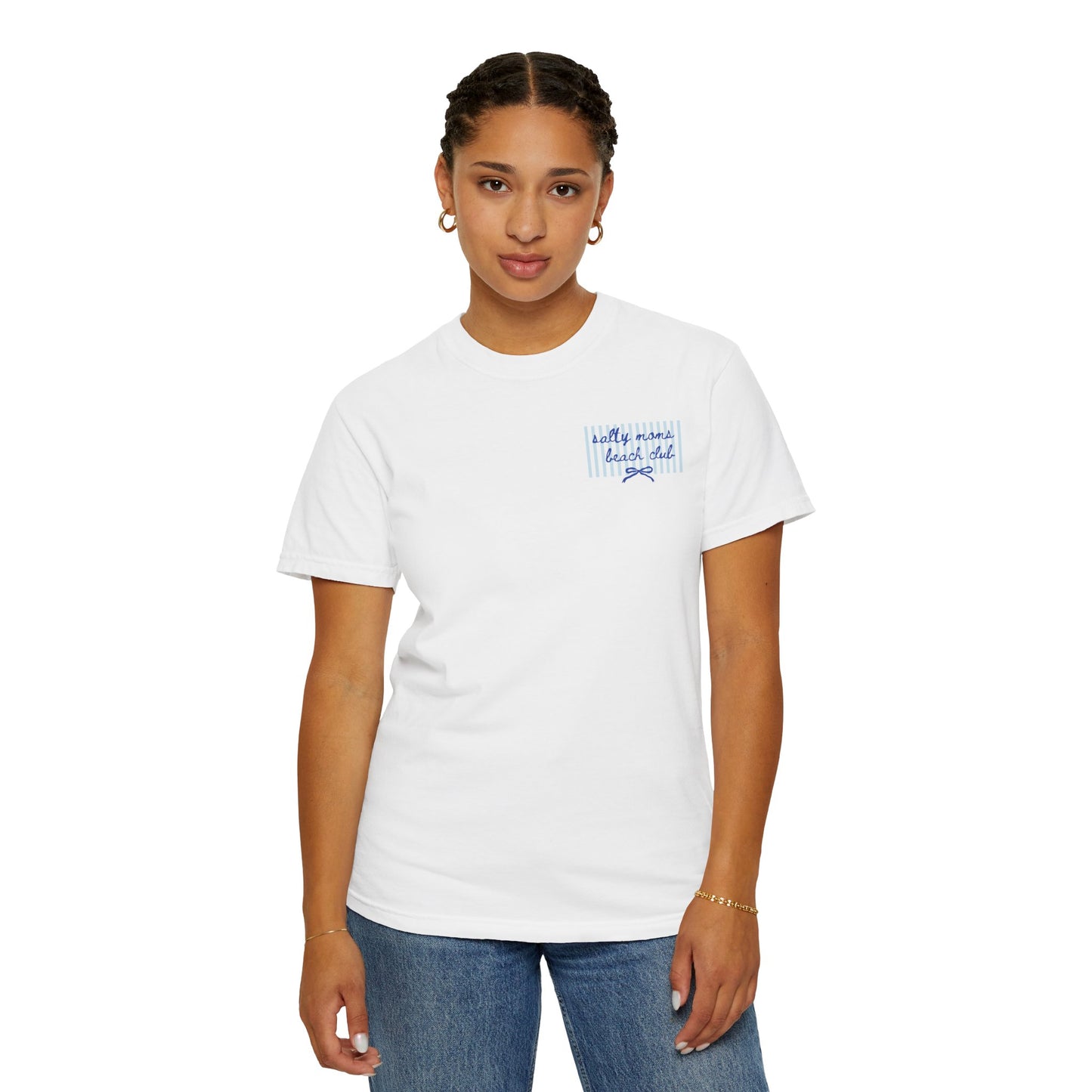 Pocket Script T‑Shirt — "Salty Moms Beach Club" Minimal Graphic Tee