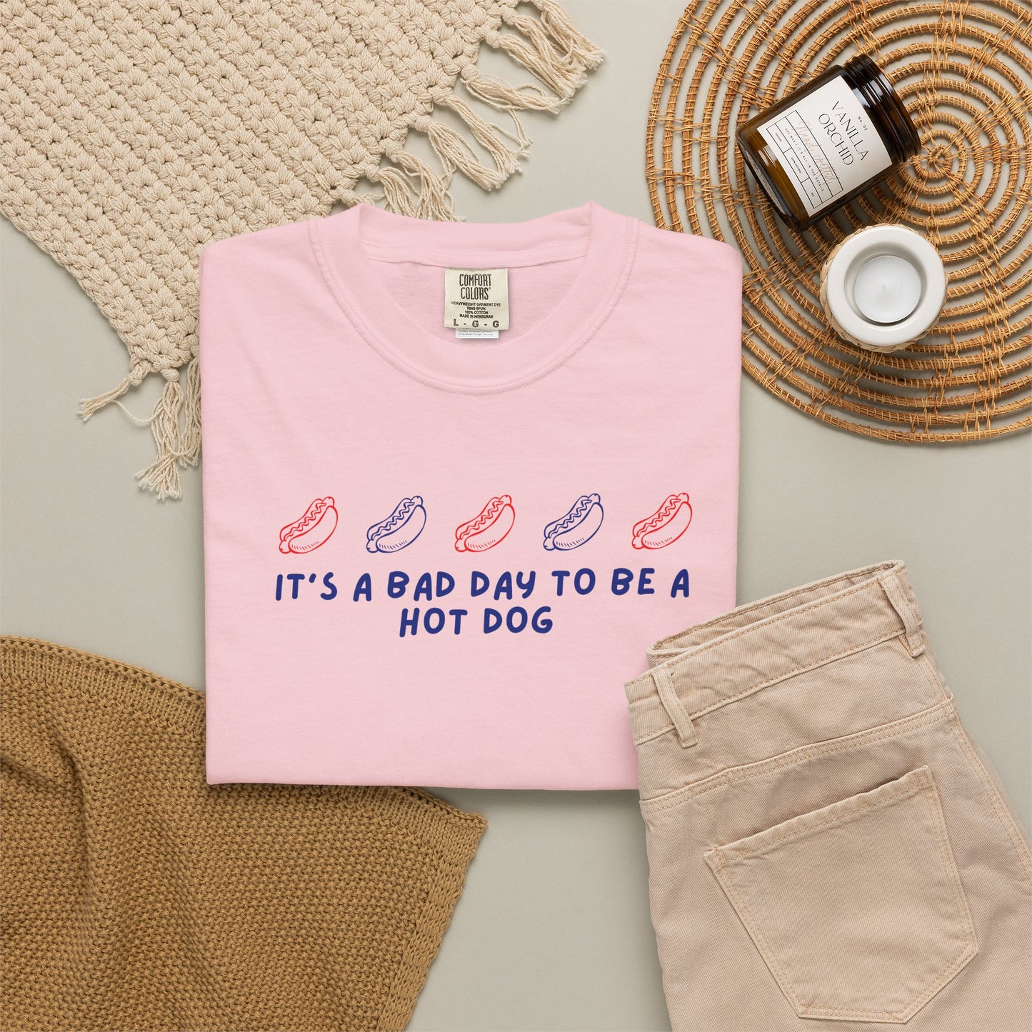 “It’s a Bad Day to Be a Hot Dog” Graphic T-Shirt