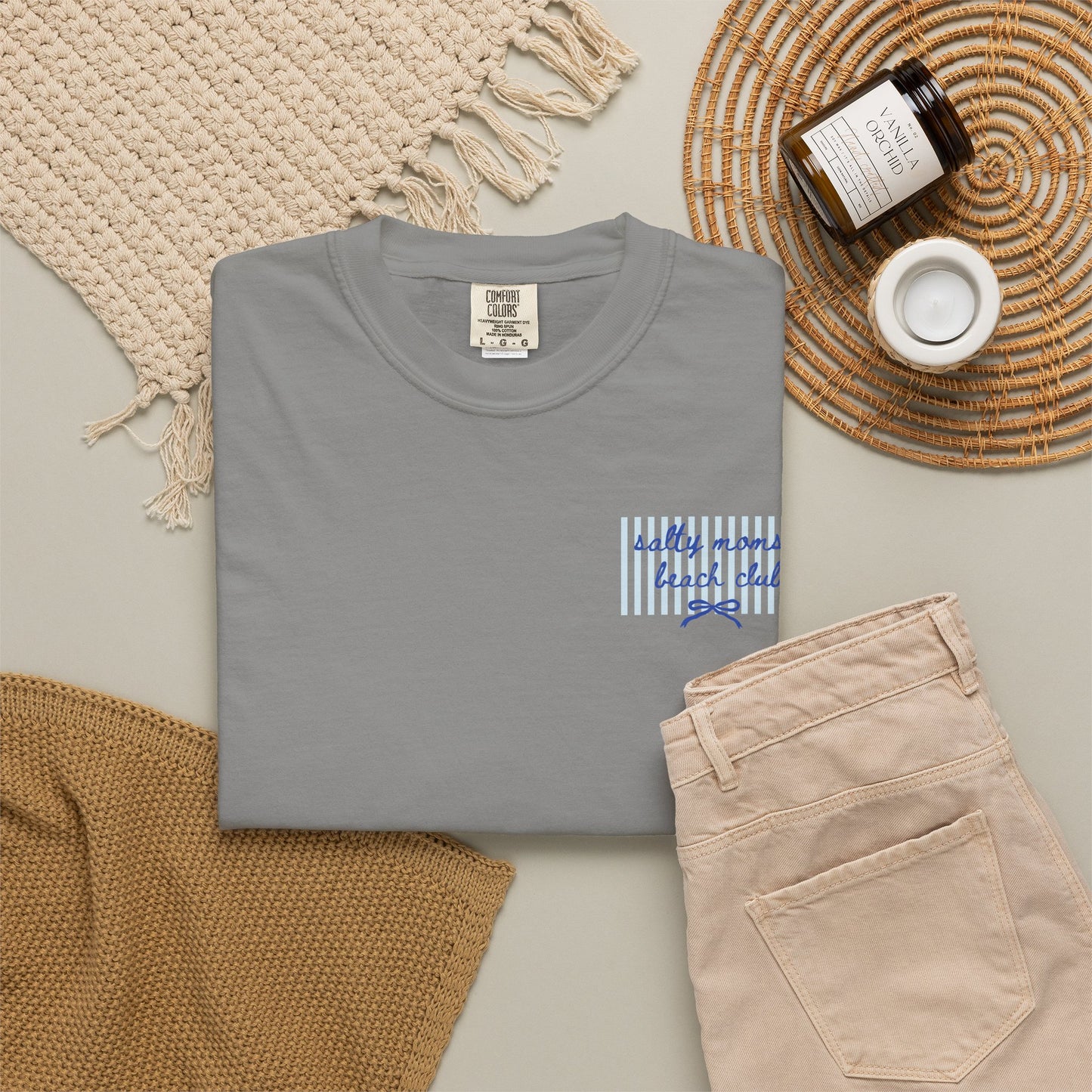 Pocket Script T‑Shirt — "Salty Moms Beach Club" Minimal Graphic Tee