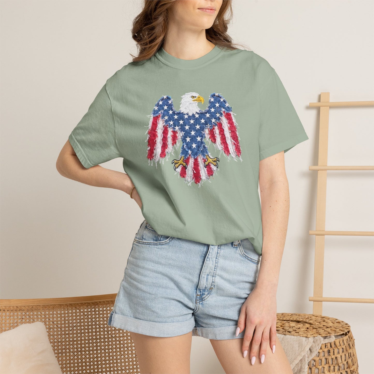Patriotic Eagle Print T-Shirt — Distressed American Flag Graphic