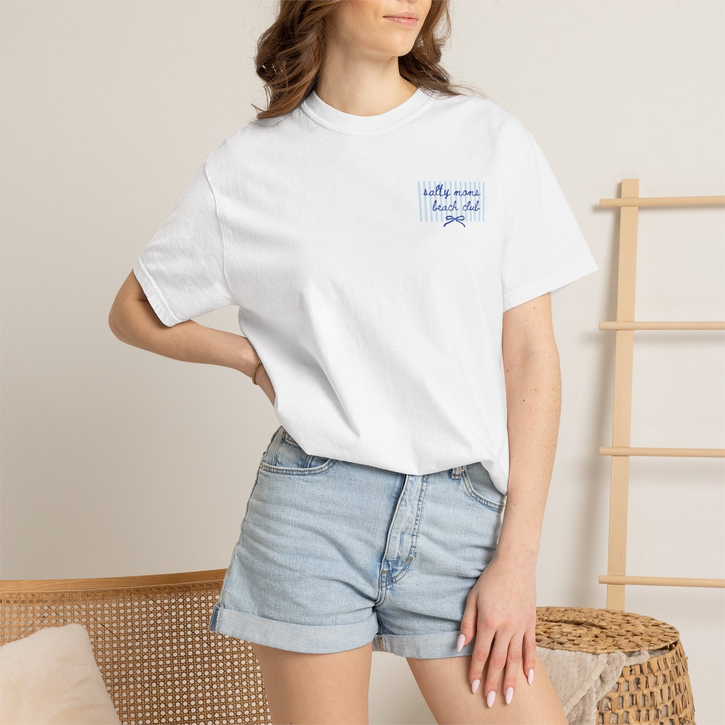 Pocket Script T‑Shirt — "Salty Moms Beach Club" Minimal Graphic Tee