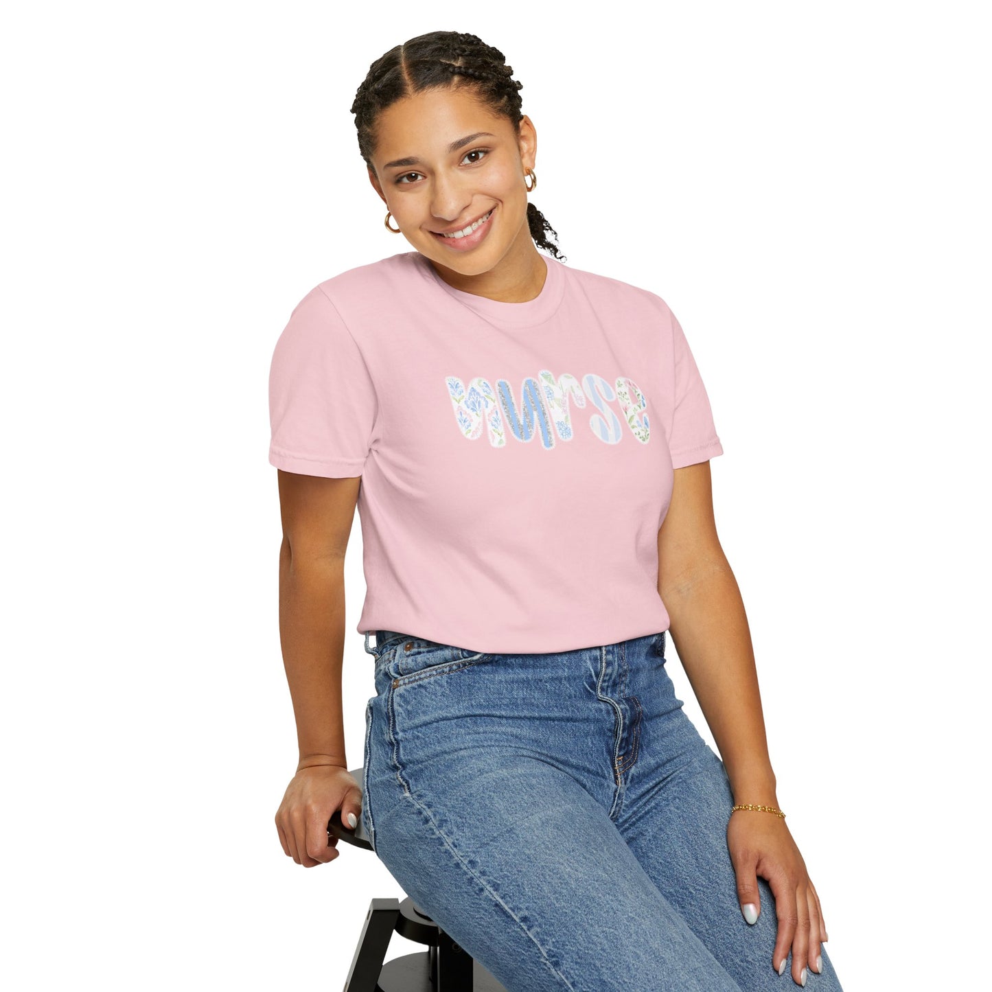 Nurse Floral Script T‑Shirt — Healthcare Appreciation